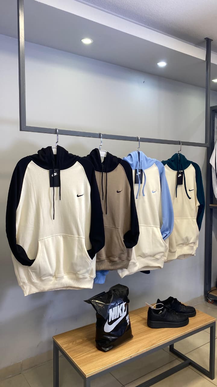 Buzo Vintage Nike Cierre en Cuello