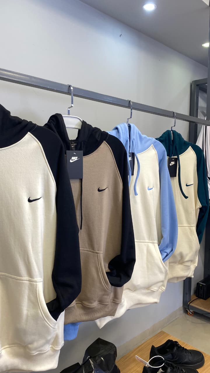 Buzo Vintage Nike Logo Bordado