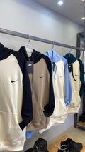 Buzo Vintage Nike Logo Bordado