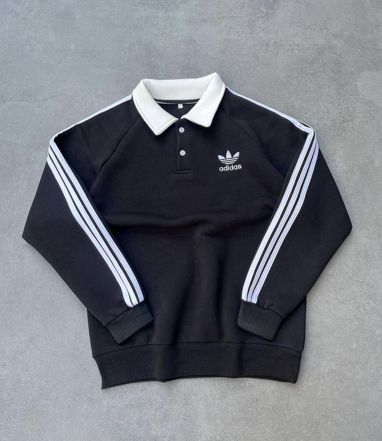 Buzo Adidas con Cuello