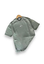 Camiseta Nike Oversize Estampada
