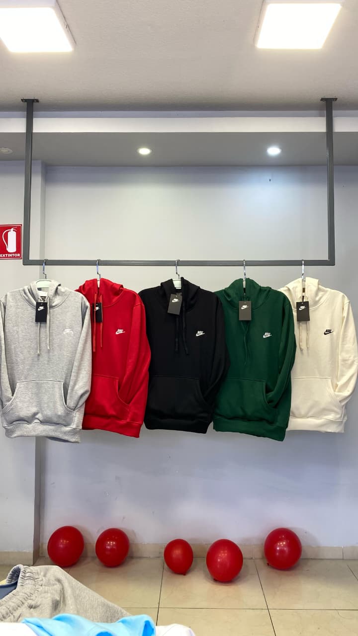 Buzo Vintage Nike Cierre en Cuello