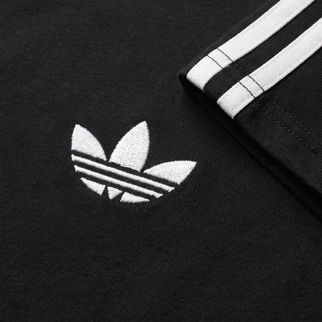 Camiseta Adidas Oversize
