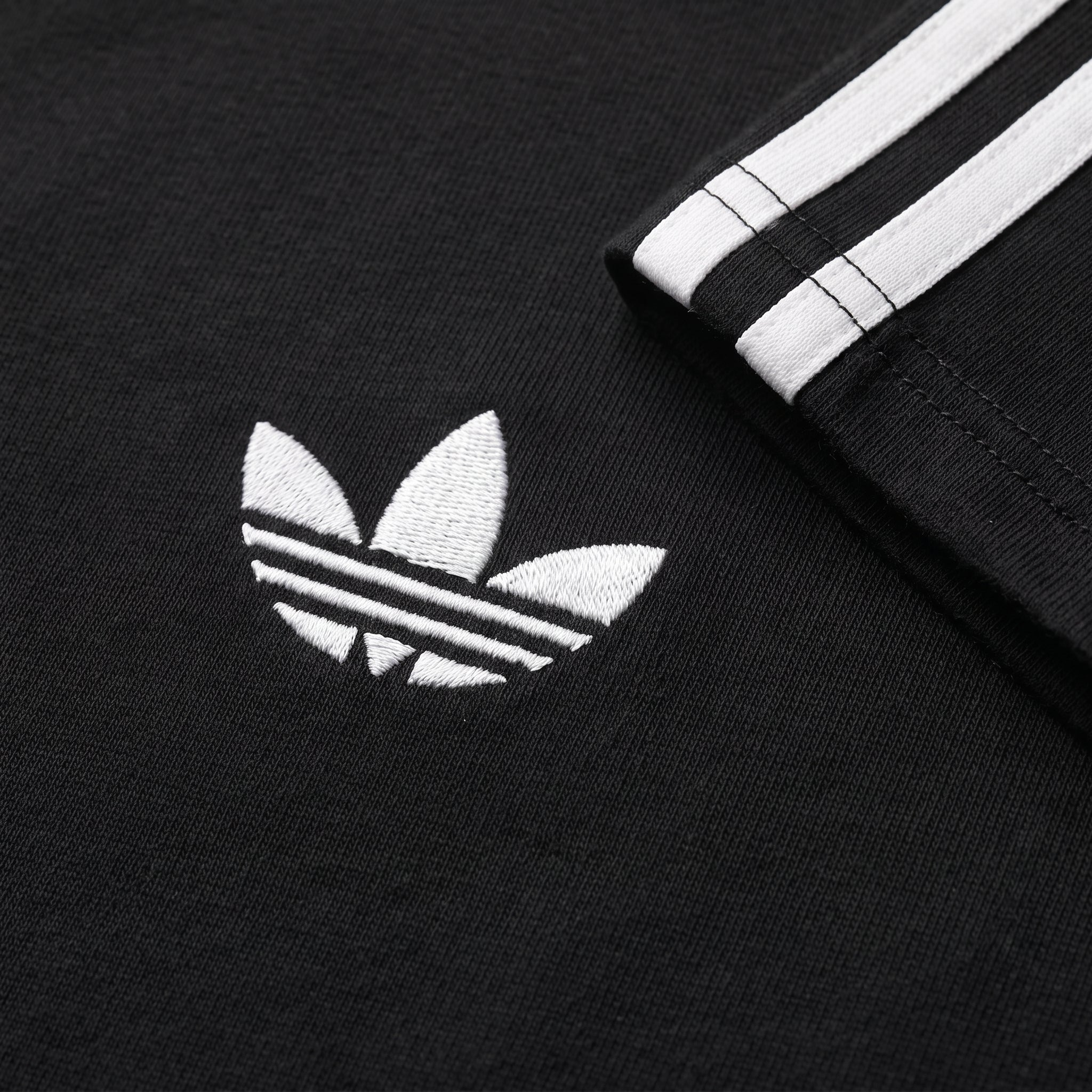 Camiseta Adidas Oversize
