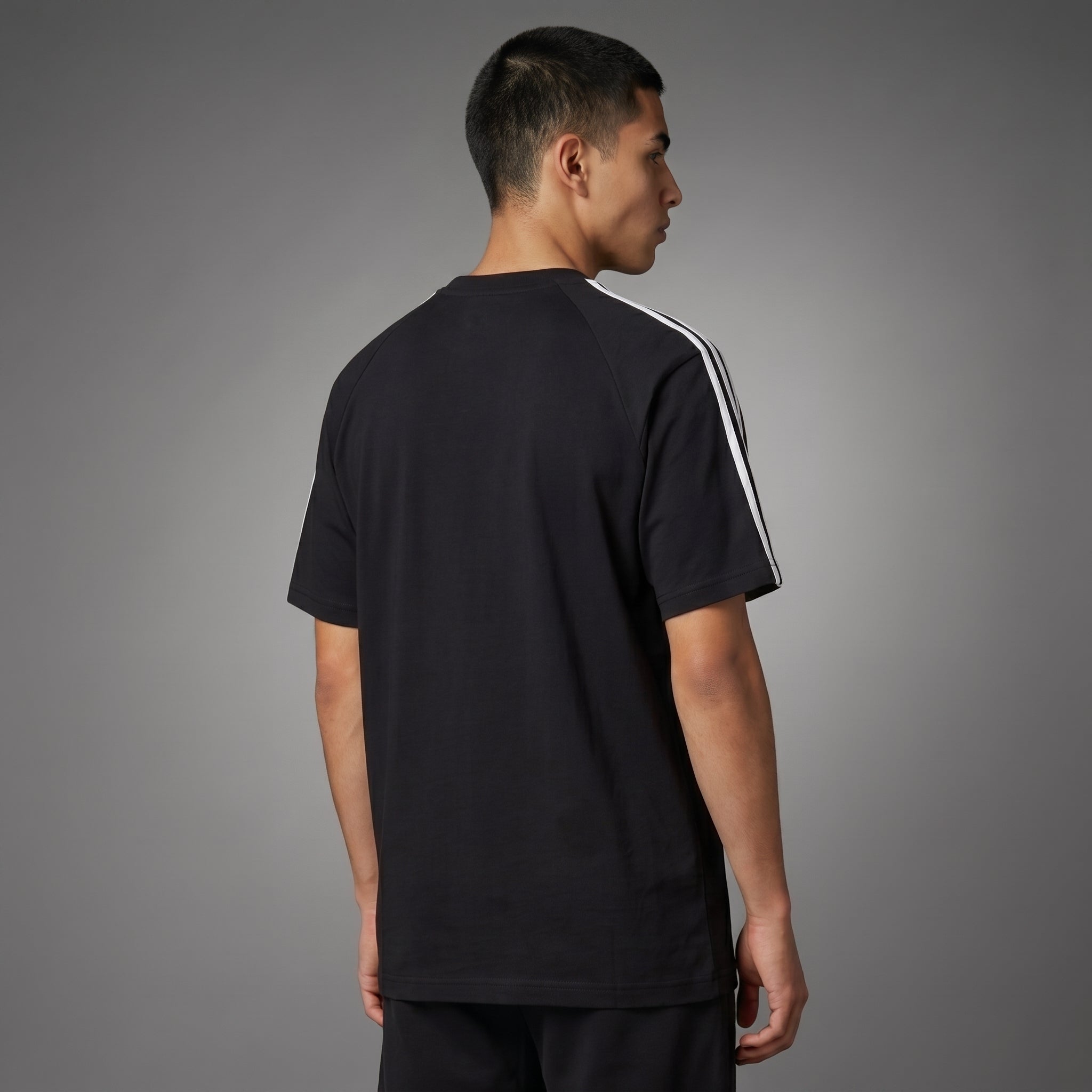 Camiseta Adidas Oversize